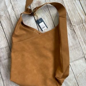 Universal Thread over the shoulder purse NEW w tags!
